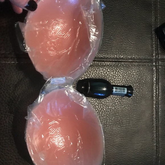 Double Thickness Reuseable Silicone Sticky Bras! - Picture 7 of 7